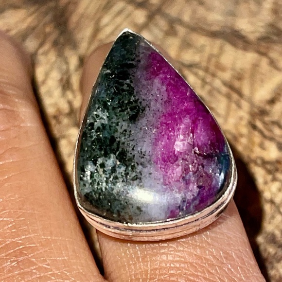 “Stone of Courage & Strength” Ruby Zoisite Ring Size 7 1/2 - Picture 16 of 16